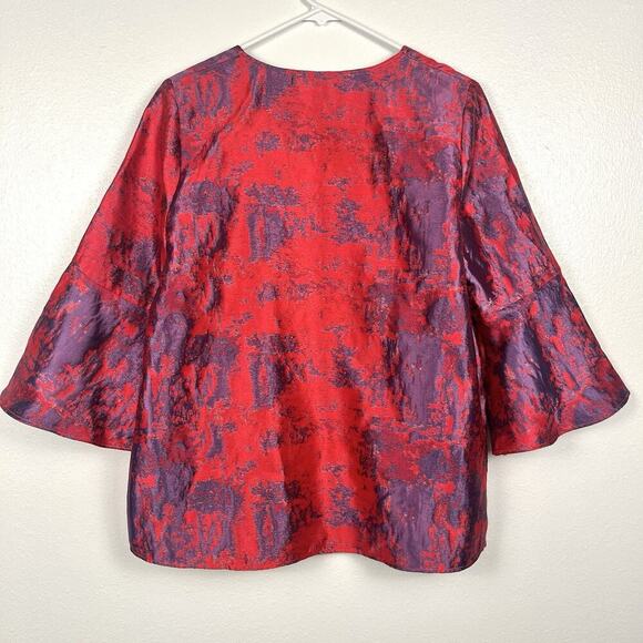 Tuckernuck Jacquard Red & Purple Brocade Bell Sleeve V-neck Blouse Top Small - Picture 4 of 4